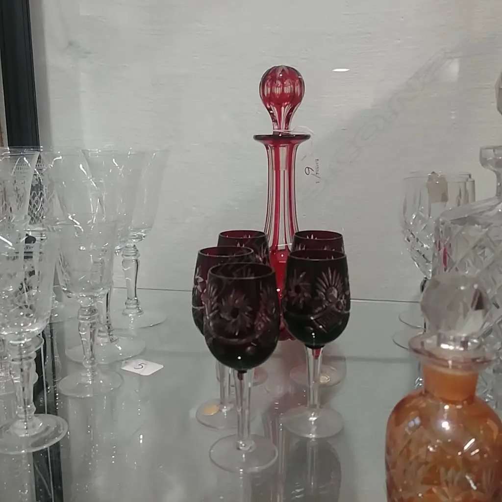 CRANBERRY GLASS DECANTER & 5 GLASSES Image 1++
