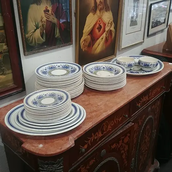 LRG W/W MAGNOLIA PART DINNER SERVICE