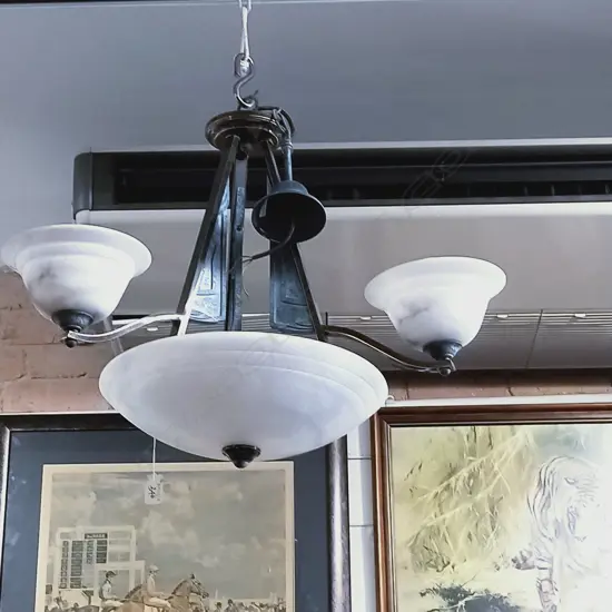 DECO STYLE 3 BRANCH HANGING LIGHT