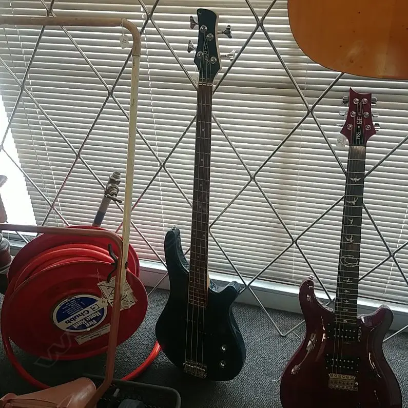 J+D BROS ELECTRIC BASS Image 1++
