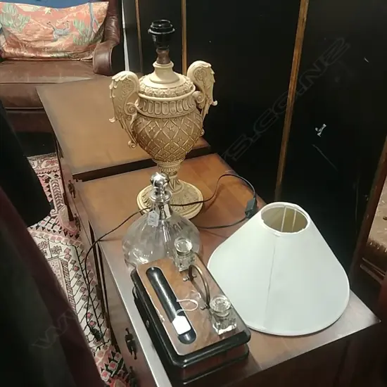 TABLE LAMP/DECANTER +INK WELL