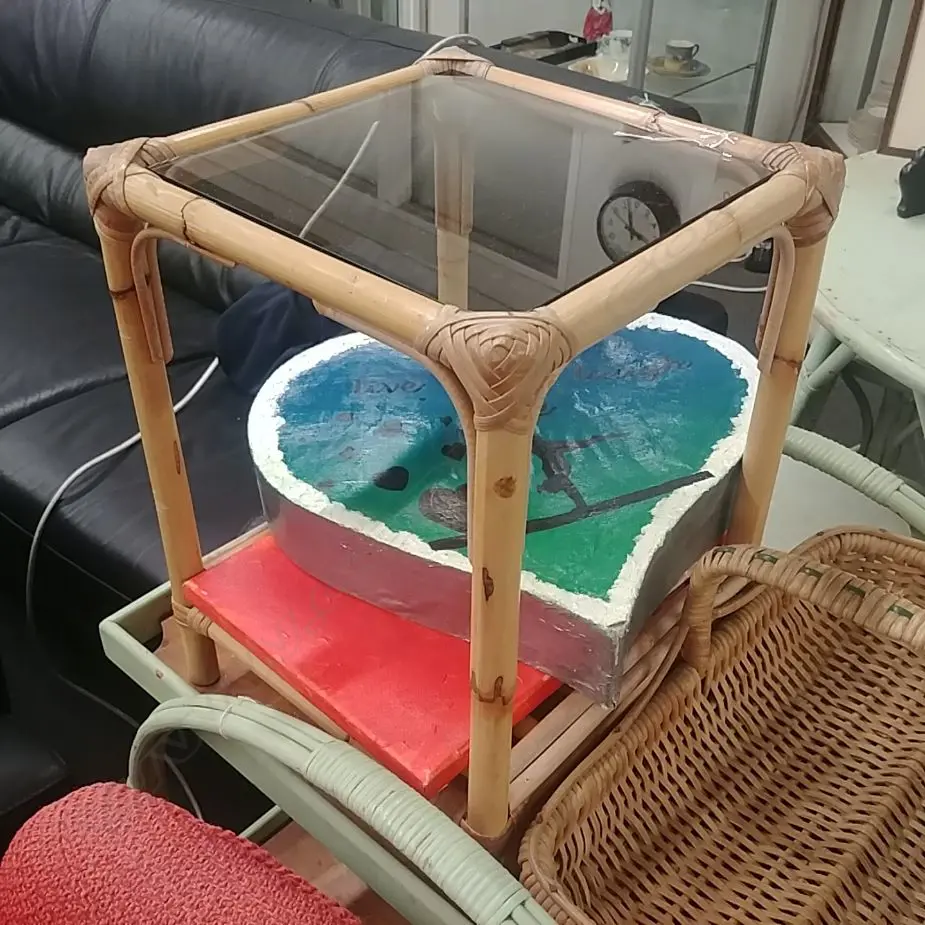 SMALL CANE TABLE & TWO ARTWORKS Image 1++