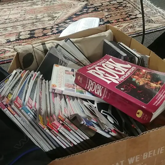 LOT ASST MUSIC MAGS CDS ETC