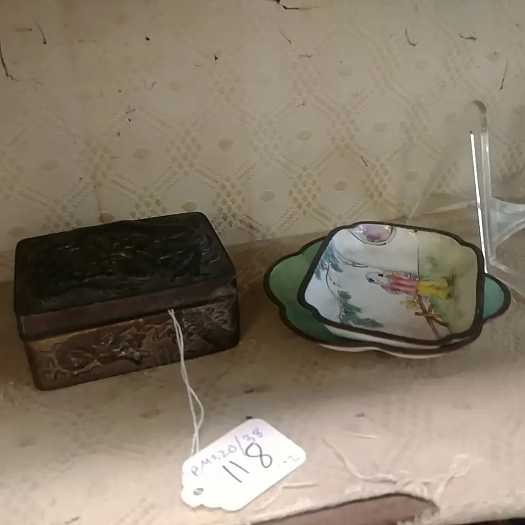 2 CHINESE ENAMEL DISHES + METAL BOX Image 1++