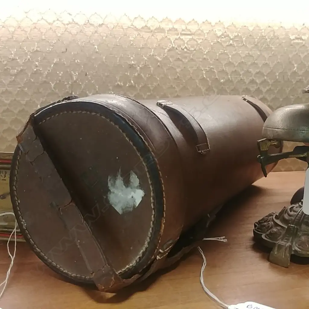 ANTIQUE LEATHER CYLINDRICAL CONTAINER  Image 1++