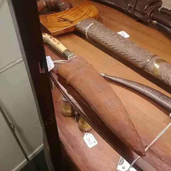 (I20 ) INDIAN KNIFE WITH LEATHER SHEATH