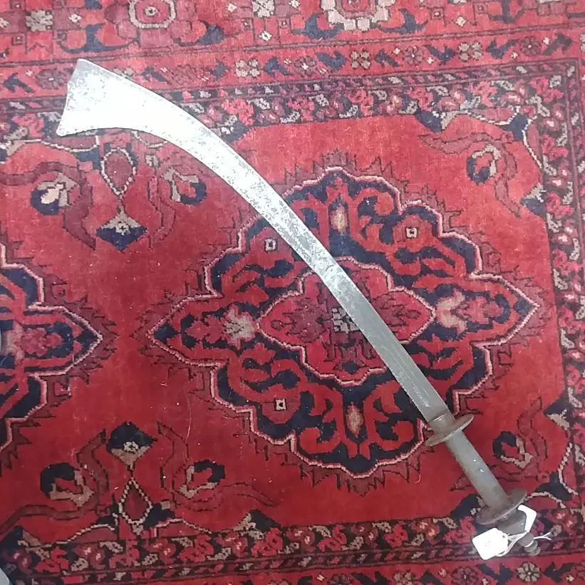 ( 16)KORA NEPALESE SWORD Image 1++