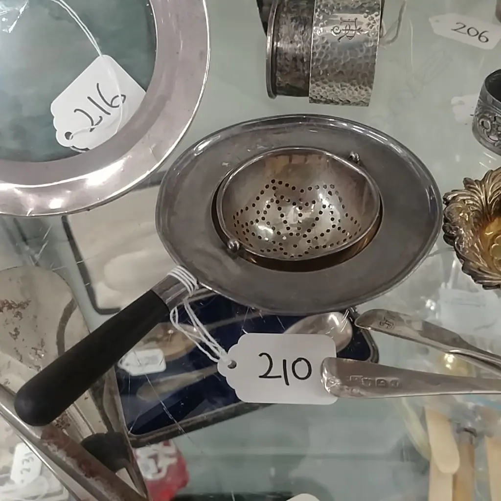 S/S TEA STRAINER Image 1++