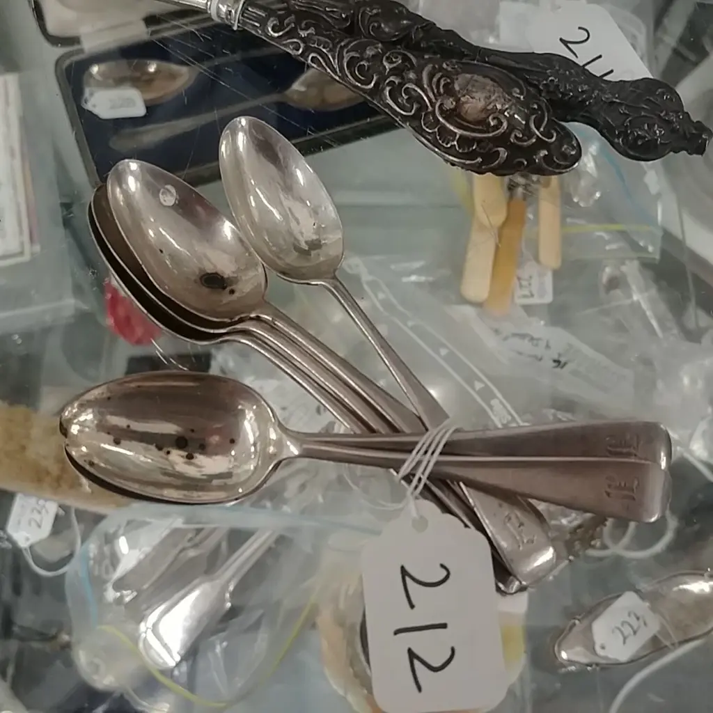 SET OF 6 S/S TEASPOONS Image 1++