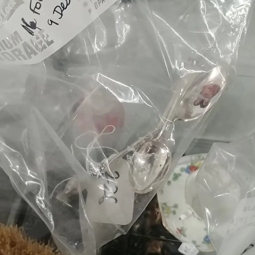 STG SILVER KIWI SPOON + 2 OTHERS Image 1++