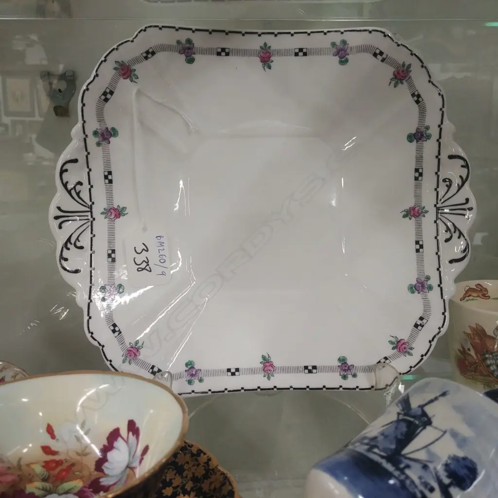 SHELLY CAKE PLATE 200x240mm NO. 11235 Image 1++