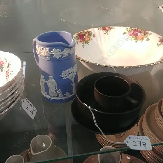 W/W BASALT C/S & BOWL + JASPERWARE JUG