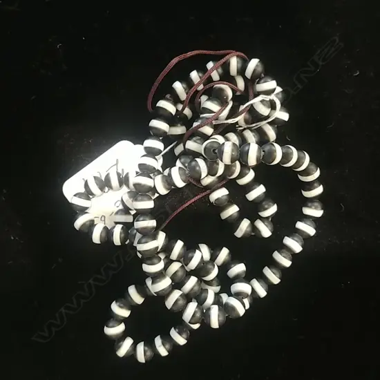 BANDED AGATE BEAD LONG NECKLACE