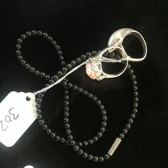 SILVER CORAL FLOWERS IN RING + DOLPHIN RING + BEADS