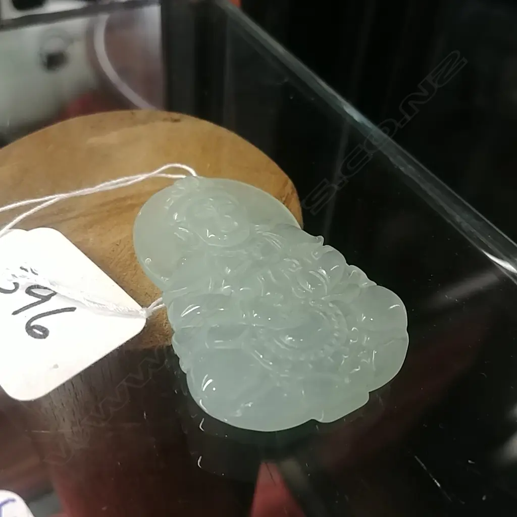 JADEITE BUDDHA PENDANT Image 1++