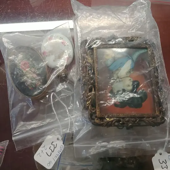 2 FRAMES/SCENT BOTTLE + BOX