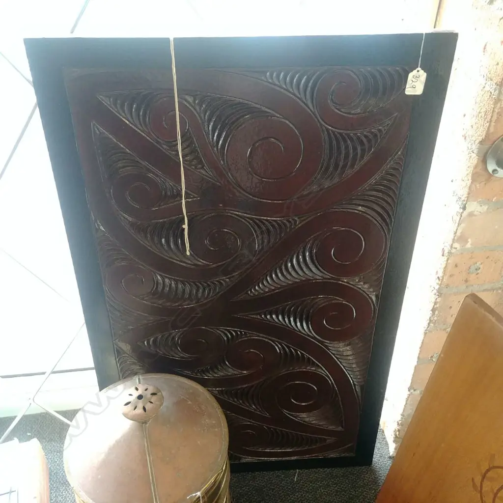 MAORI CARVED PANEL Image 1++