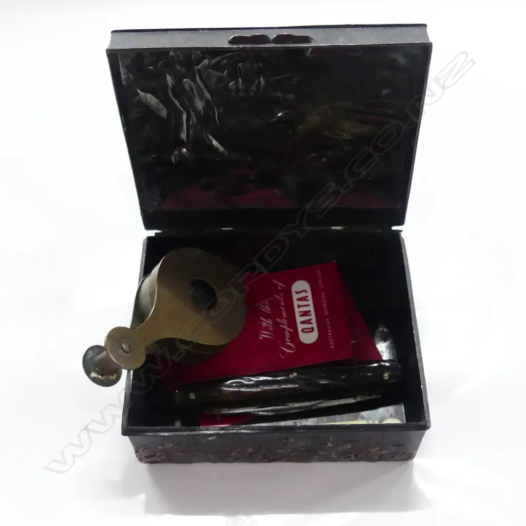 SMALL ORIENTAL METAL BOX & CONTENTS  Image 1++