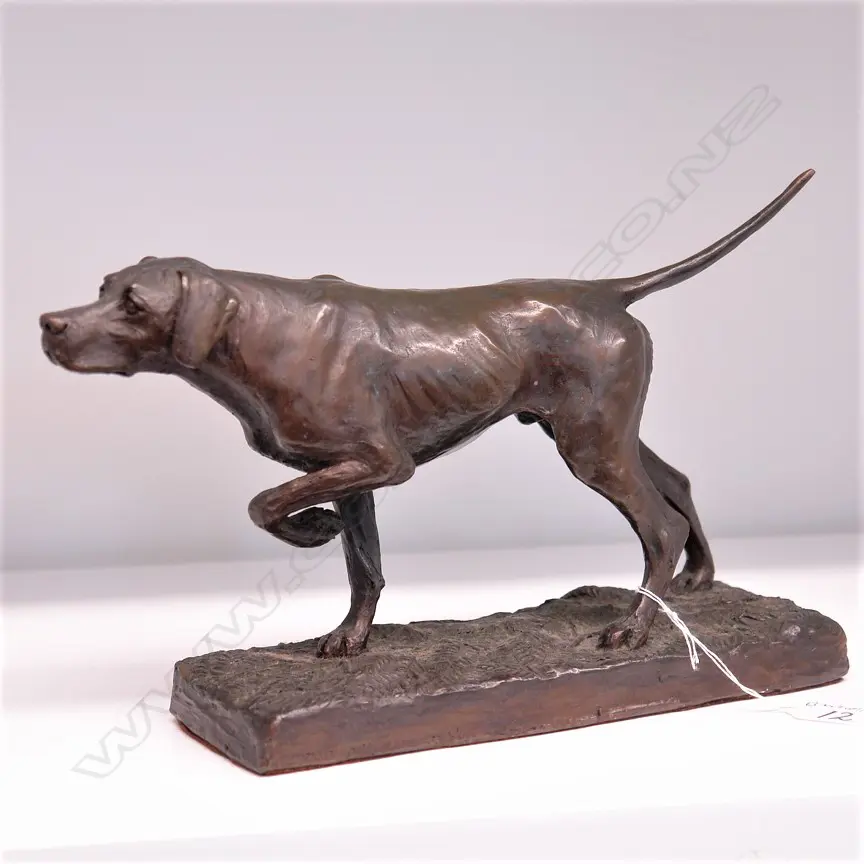 QUALITY BRONZE FIGURE OF A HUNTING DOG Image 1++