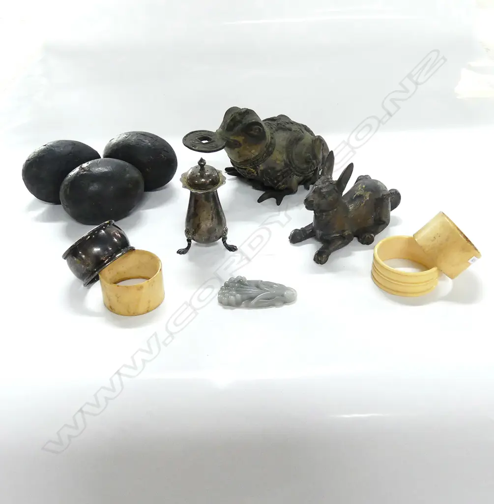 11 SMALL ANTIQUE ITEMS; SILVER, IVORY, CHINESE... Image 1++