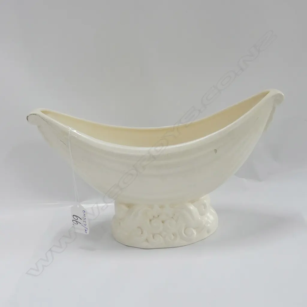 CROWN LYNN WHITE VASE Image 1++