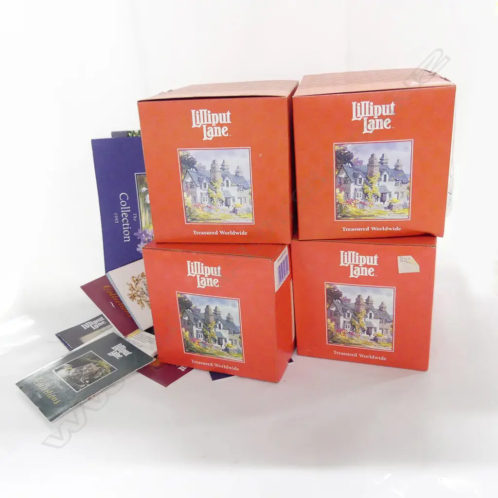 4 BOXED LILLIPUT LANE HOUSES W/ BOOKS  Image 1++