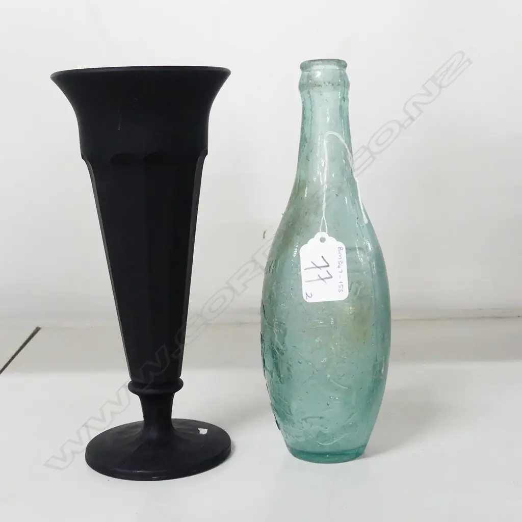 OLD IDRIS TORPEDO TYPE BOTTLE & BLACK GLASS VASE Image 1++