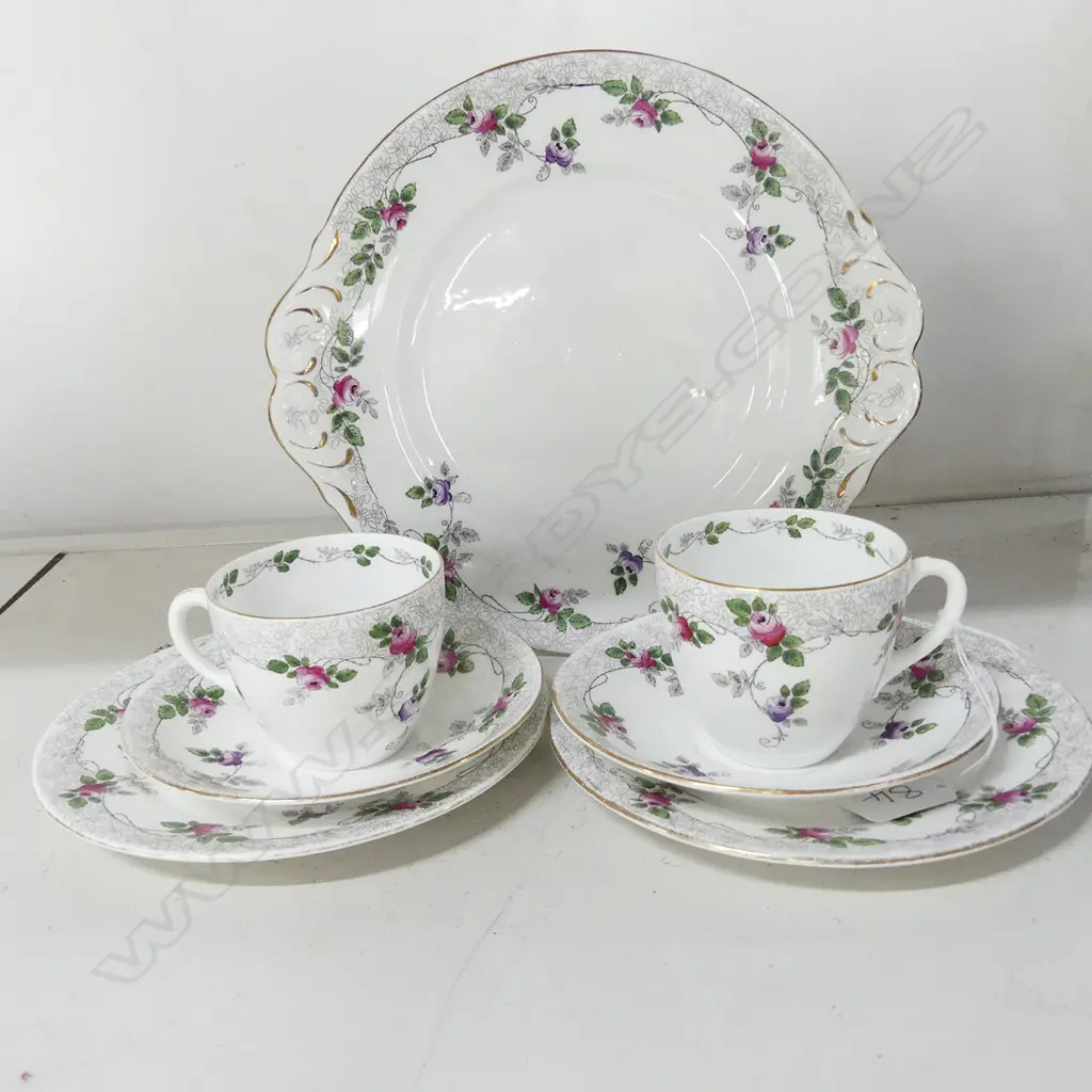 PR SHELLY TRIOS & CAKE PLATE Image 1++