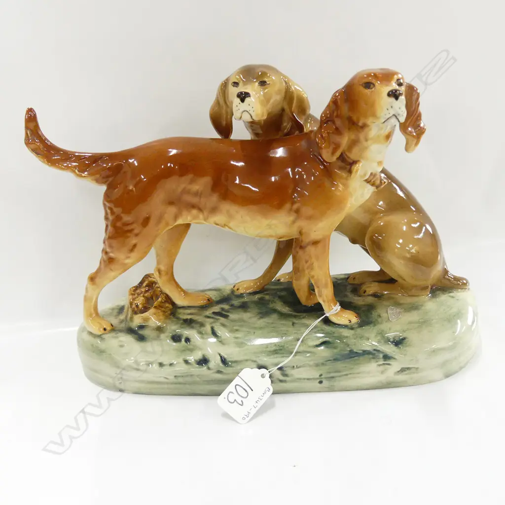 R/DUX TYPE 2 HUNTING DOGS SCULPTURE Image 1++