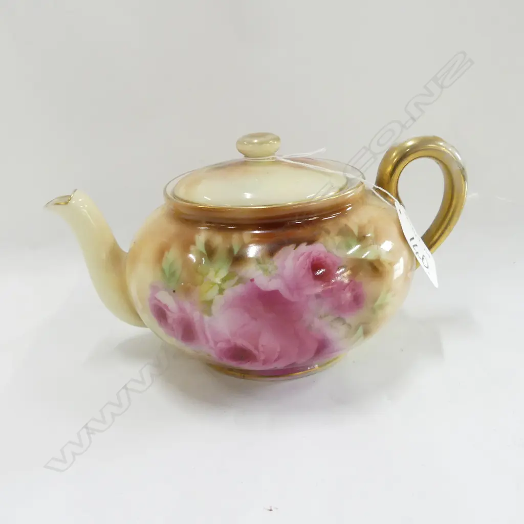 ROYAL BAYREUTH TEAPOT PINK ROSES Image 1++