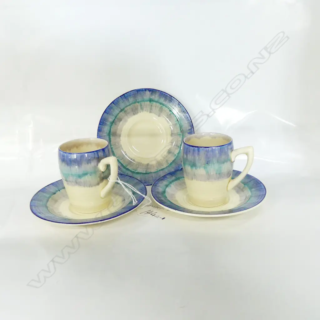 CLARICE CLIFF PR CUPS & 3 SAUCERS MATCHING Image 1++