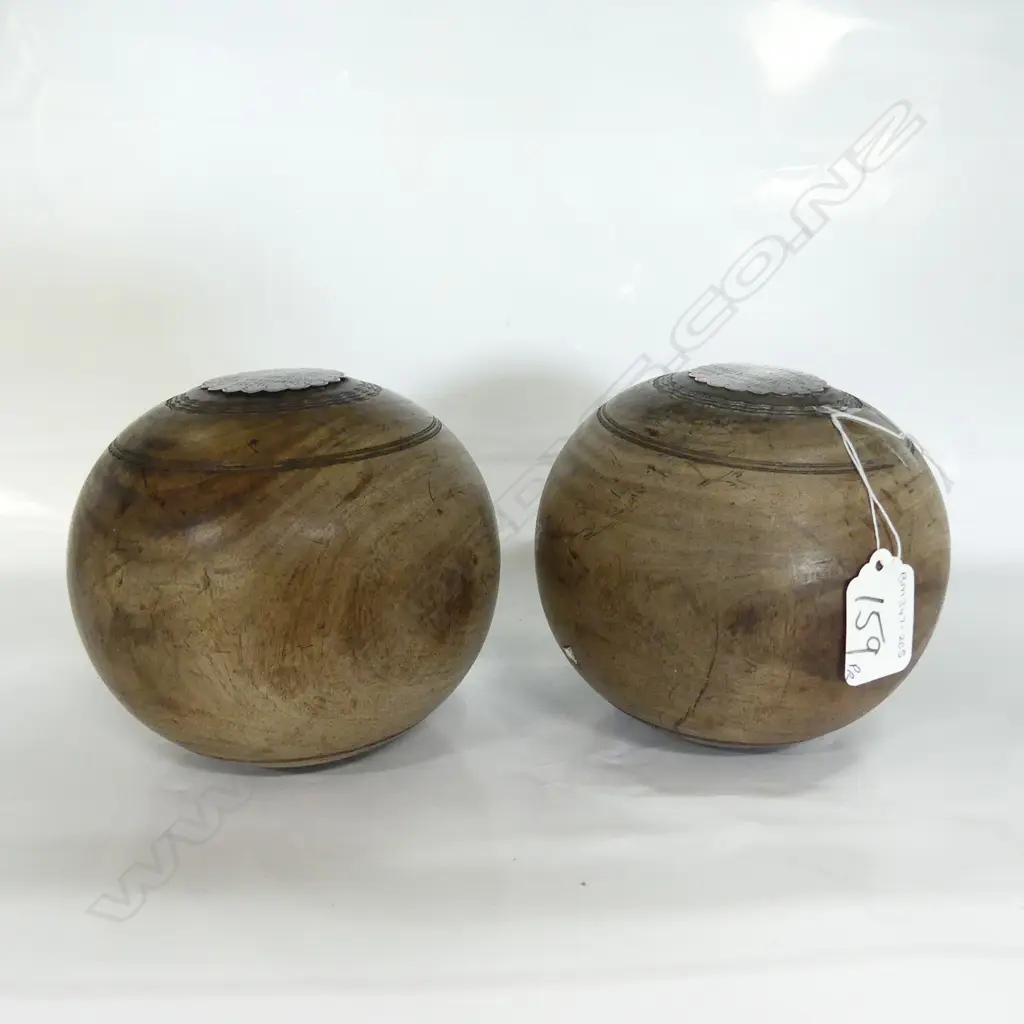 PR 1876 LIGNUM VITAE HARDWOOD PRESENTATION LAWNBOWLS Image 1++