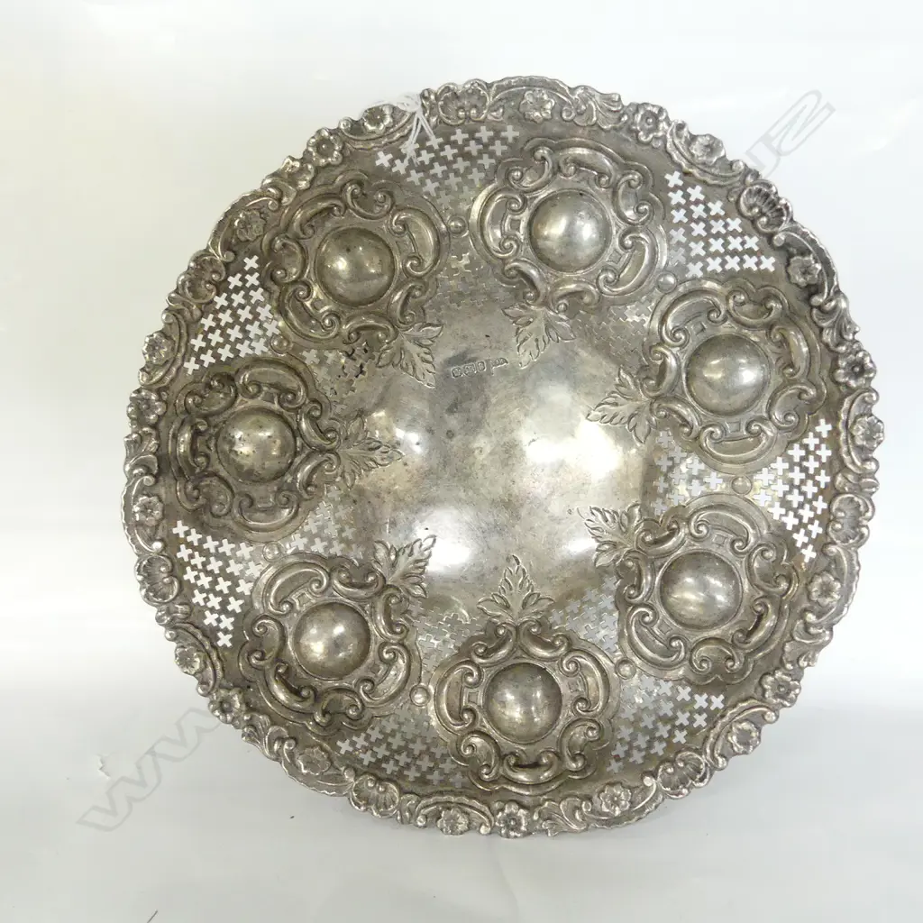EDW SILVER PIERCED RAISED DISH 297GMS Image 1++