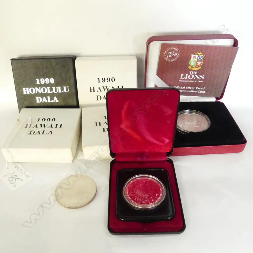 7 ASSORTED WORLD SILVER COINS  Image 1++