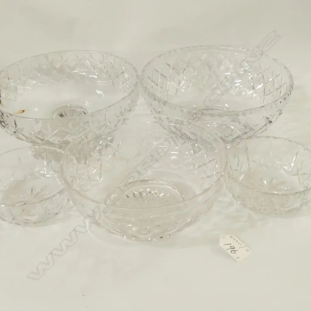 3 LARGE + 2 SMALL CRYSTAL BOWLS  Image 1++