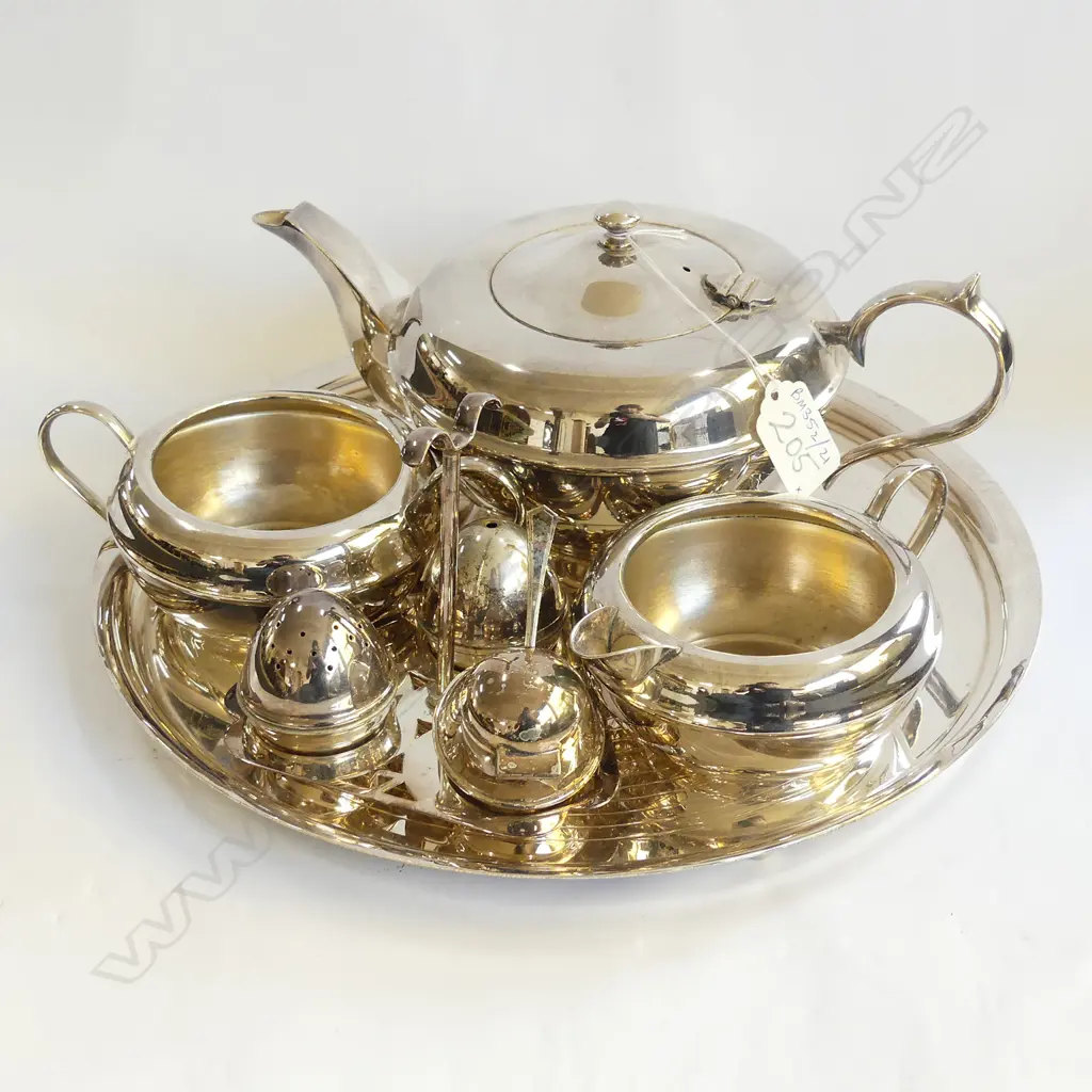 EP TEASET ON TRAY Image 1++