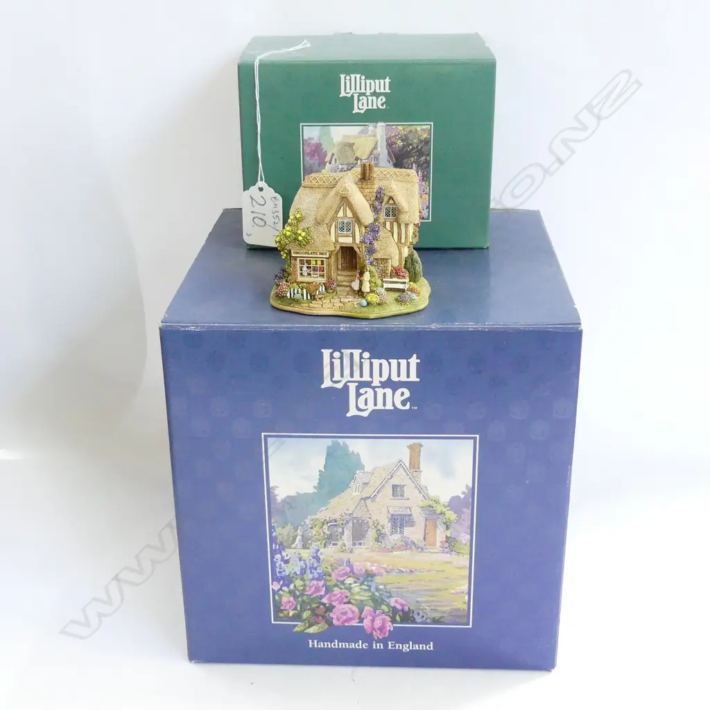 2 BOXED 1 UNBOXED LILLIPUT HOUSES Image 1++