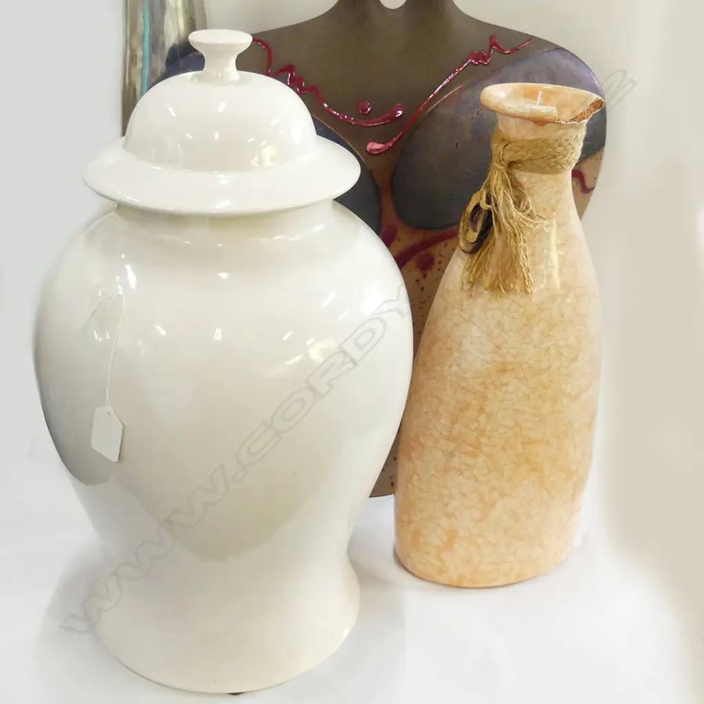 3 LARGE CERAMIC VASES+LIDDED JAR Image 1++