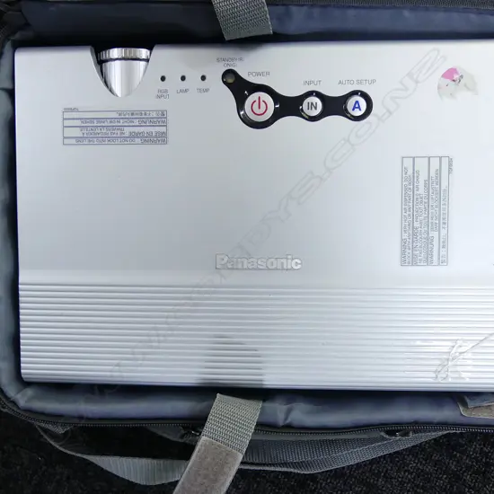 PANASONIC PROJECTOR