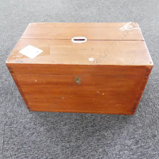 C 1900  CEDAR HONESTY BOX