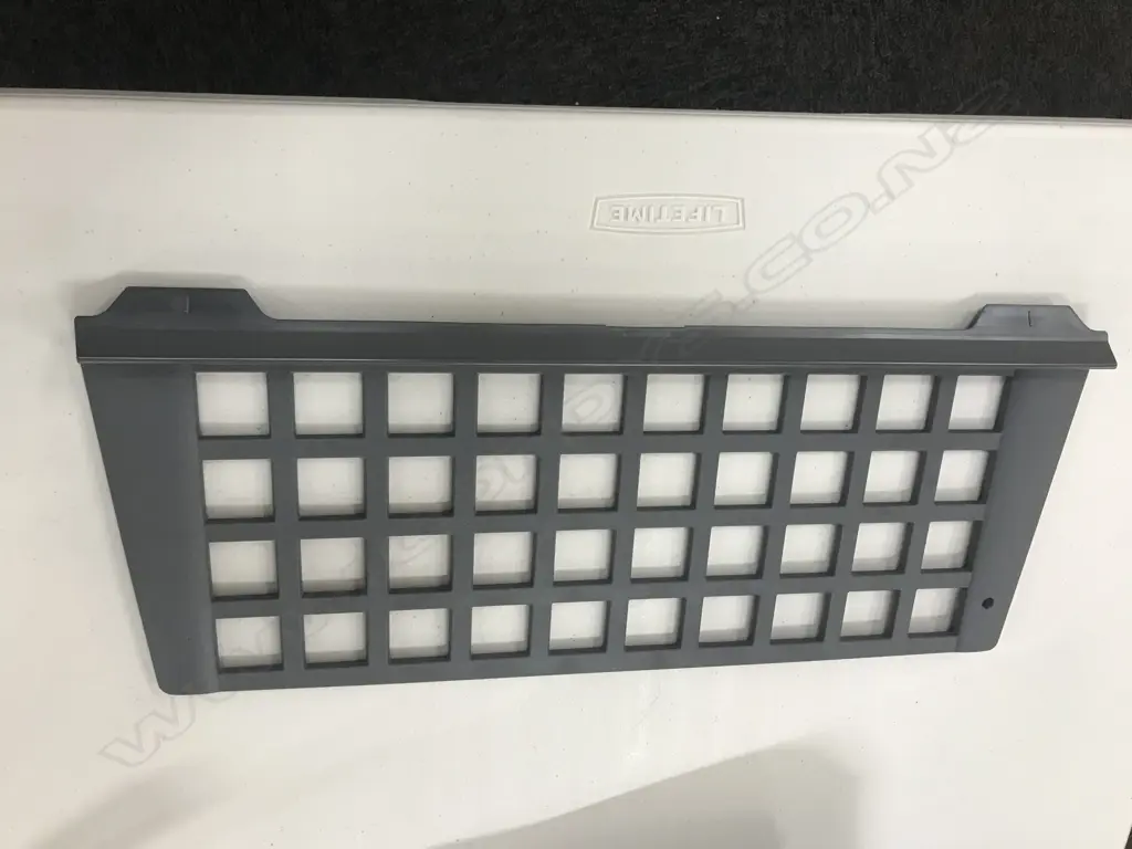 YAMAHA ELECTRONIC KEYBOARD AND STAND & CASE Image 1++