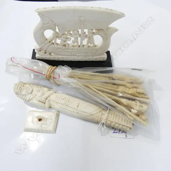 BONE EGYPTIAN FIG & BONE EGYPTIAN BOAT COCKTAIL STICK STND
