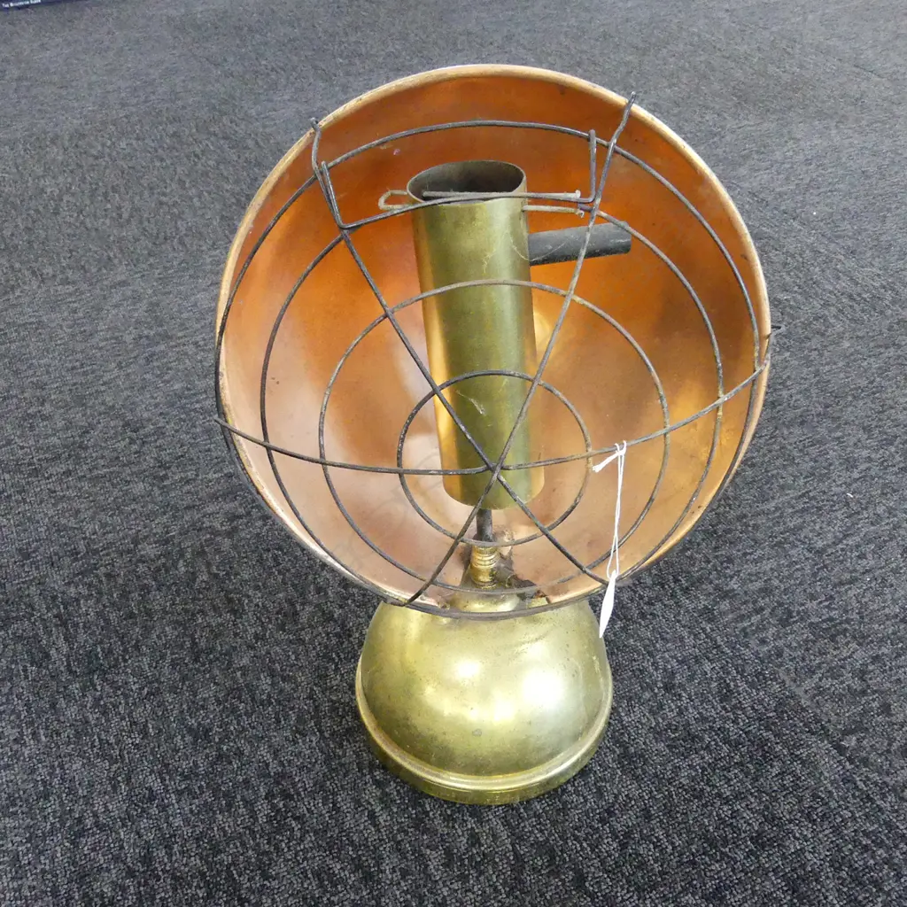 VINTAGE COPPER & BRASS PARAFFIN HEATER Image 1++