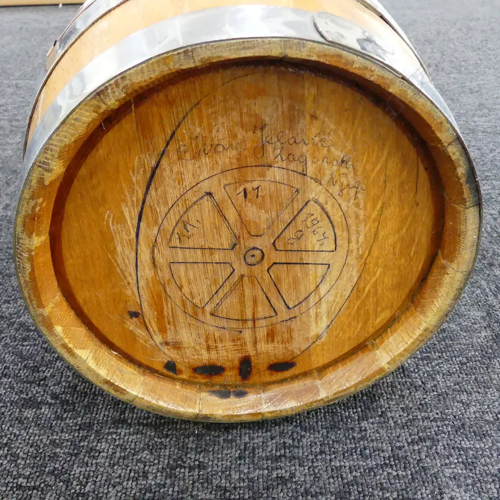 OAK METAL BOUND LIQUOR BARREL ON STAND  Image 1++