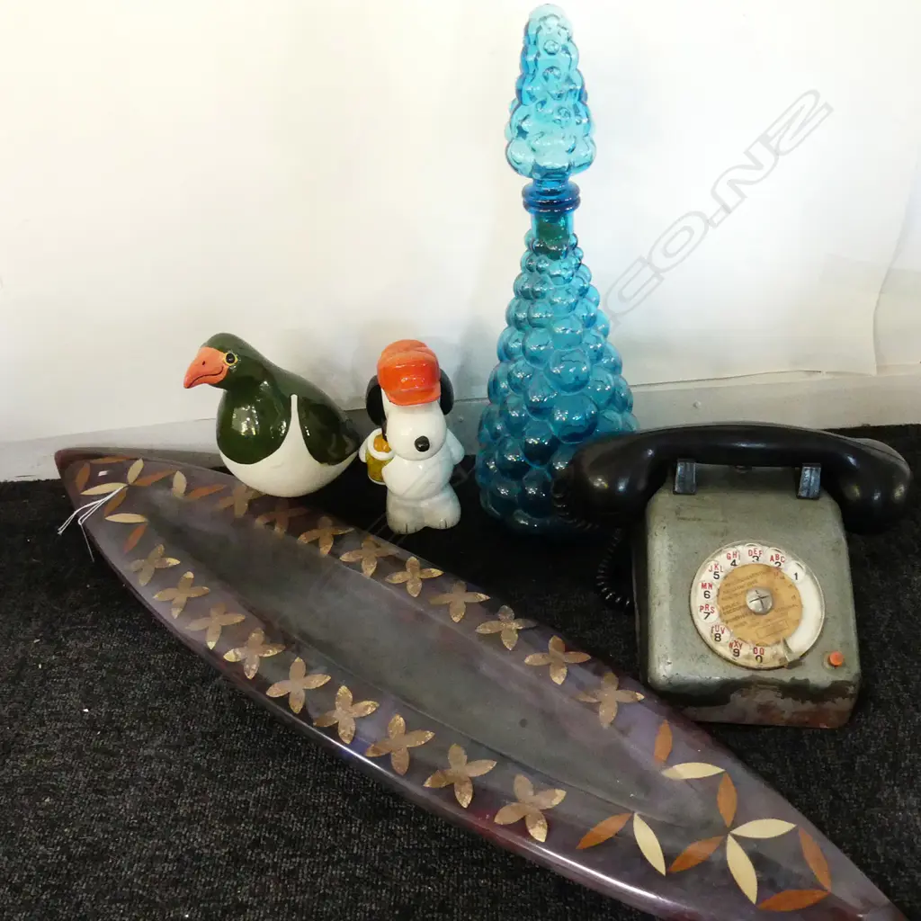 PACIFIC LONG DISH, GLASS RETRO DECANTER, PHONE, SNOOPY.. Image 1++