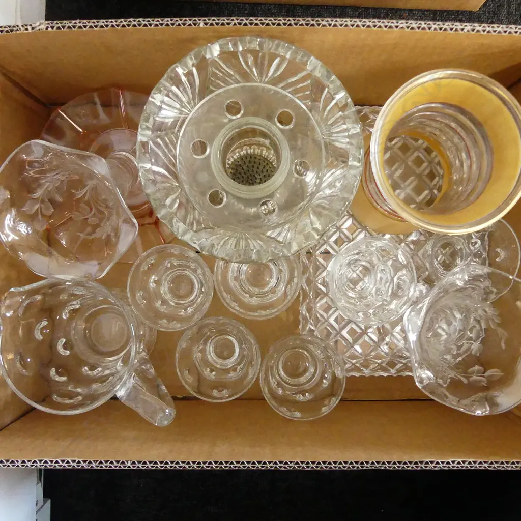 BOX OF WEBB CRYSTAL DRINKS SET, CRYSTAL & GLASS Image 1++
