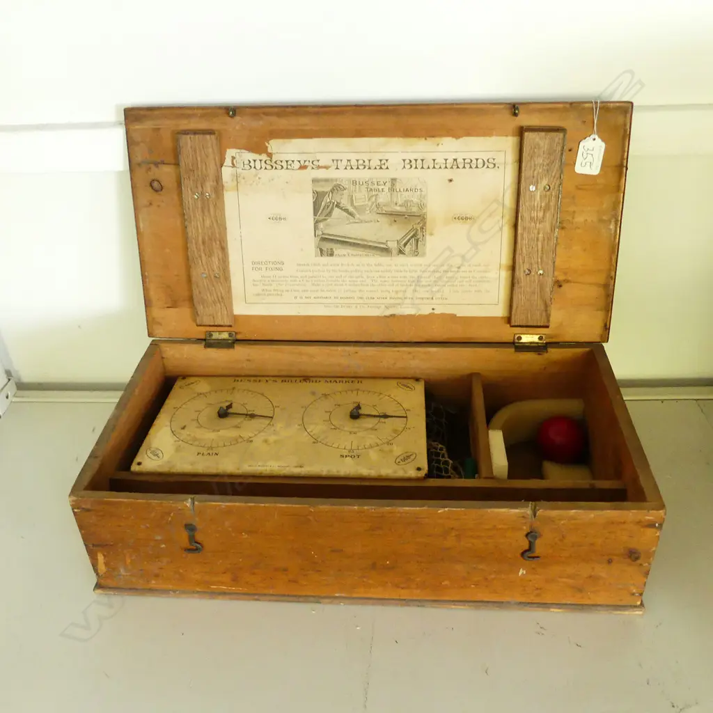 EARLY 20THC 'TABLE BILLIARDS' BOXED SET Image 1++