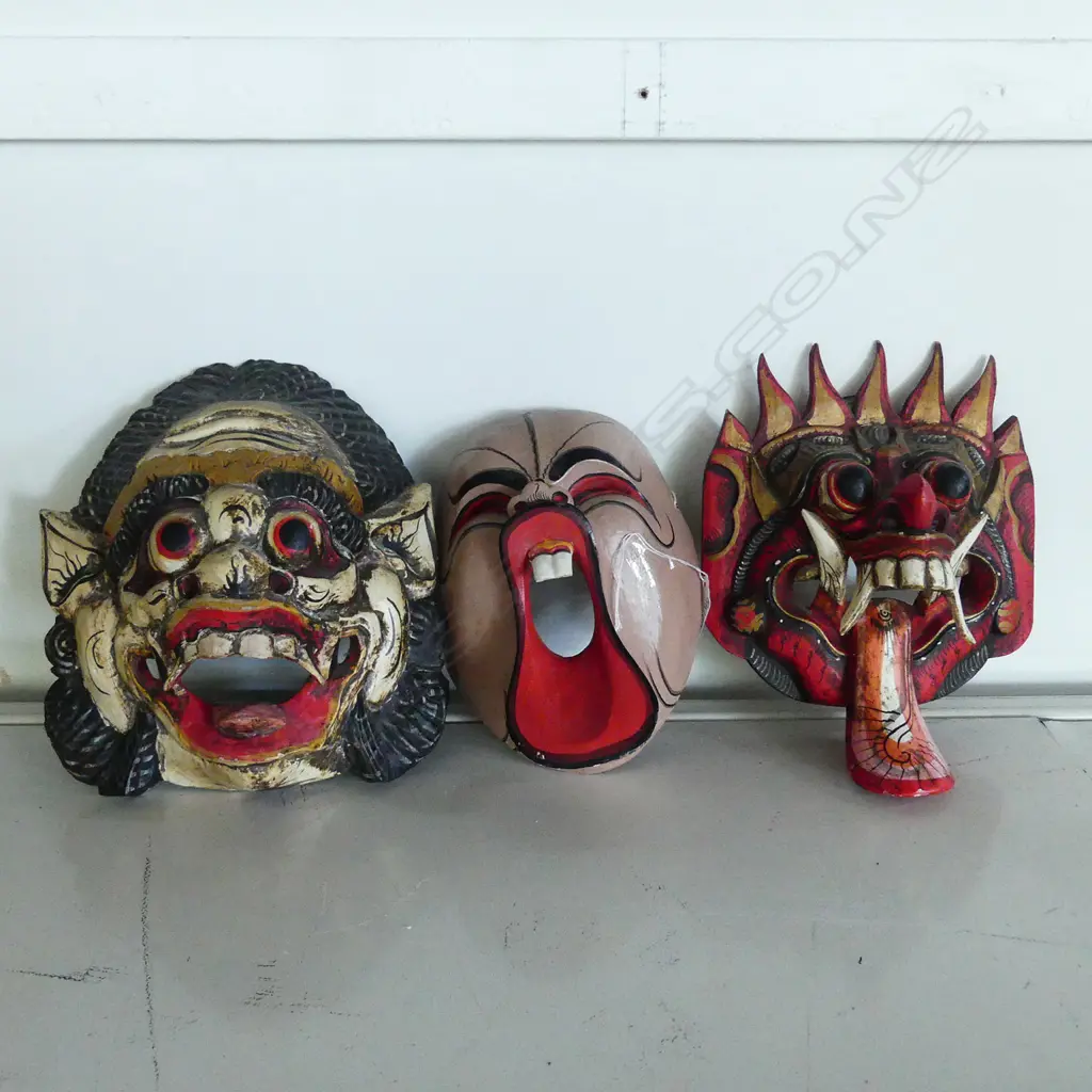 3 THAI CARVED & PAINTED WOODEN MASKS Image 1++