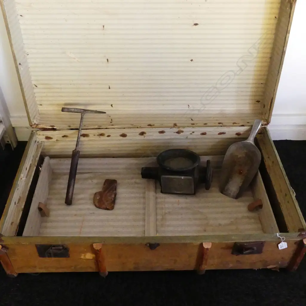 OLD TRUNK WITH GIG LAMP, SCOOP, TOOLS ETC Image 1++