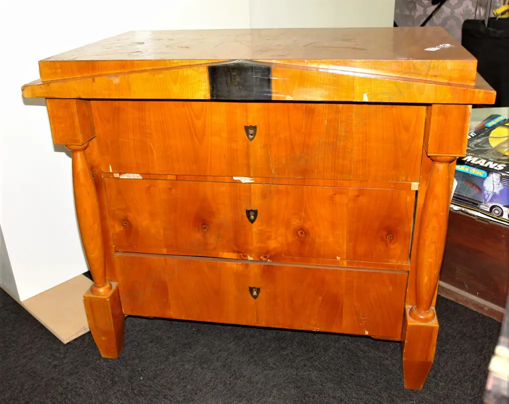 19TH C GERMAN  BIEDERMEIER CHEST OF DRAWERS Image 1++